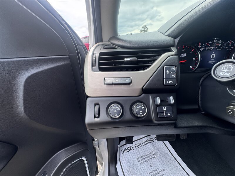 2016 GMC Yukon XL Denali - Photo 24 - Brainerd, MN 56401
