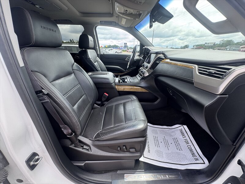 2016 GMC Yukon XL Denali - Photo 16 - Brainerd, MN 56401