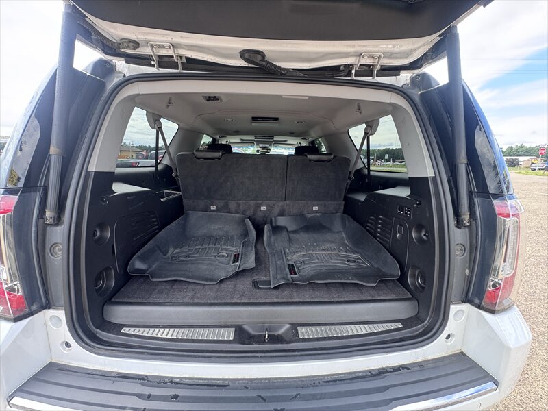 2016 GMC Yukon XL Denali - Photo 9 - Brainerd, MN 56401