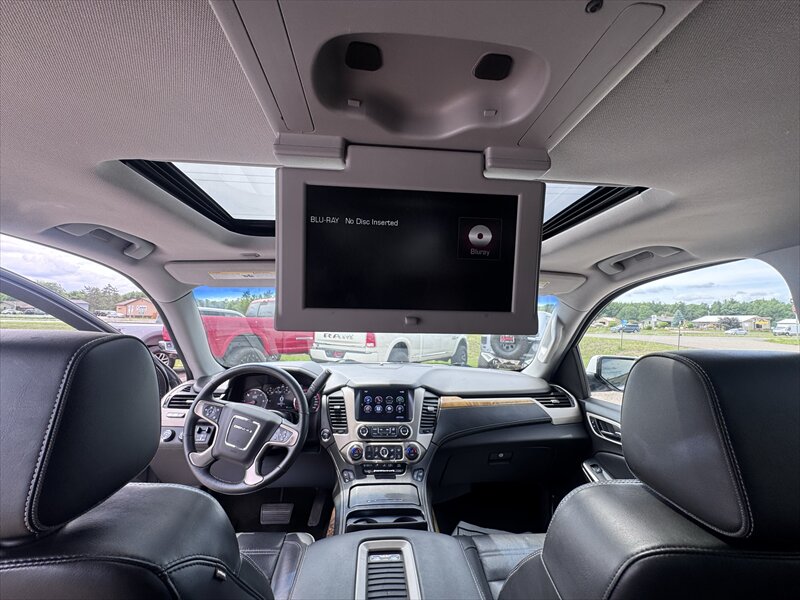 2016 GMC Yukon XL Denali - Photo 15 - Brainerd, MN 56401