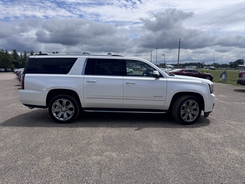 2016 GMC Yukon XL Denali - Photo 5 - Brainerd, MN 56401