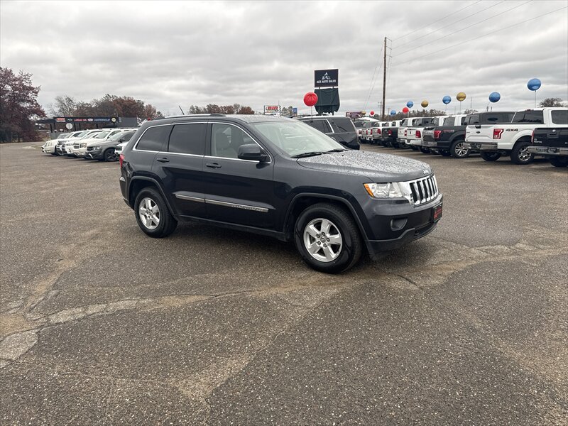 2013 Jeep Grand Cherokee Laredo - Photo 2 - Brainerd, MN 56401