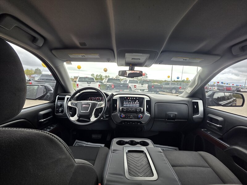 2016 GMC Sierra 1500 SLE - Photo 9 - Brainerd, MN 56401
