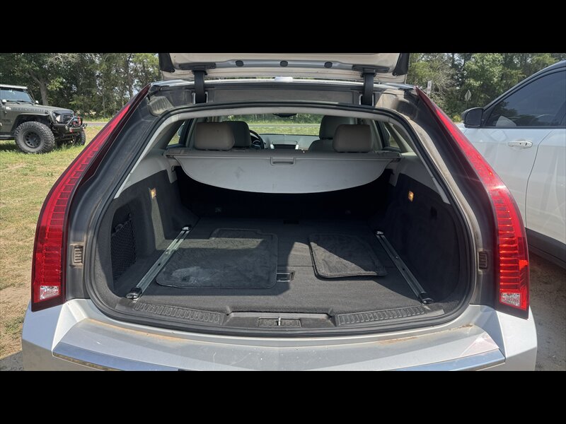 2011 Cadillac CTS 3.0L Luxury - Photo 6 - Brainerd, MN 56401