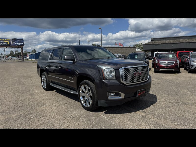 2017 GMC Yukon XL Denali - Photo 3 - Brainerd, MN 56401