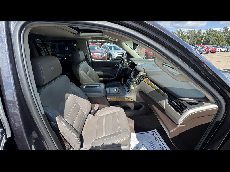 2017 GMC Yukon XL Denali - Photo 13 - Brainerd, MN 56401