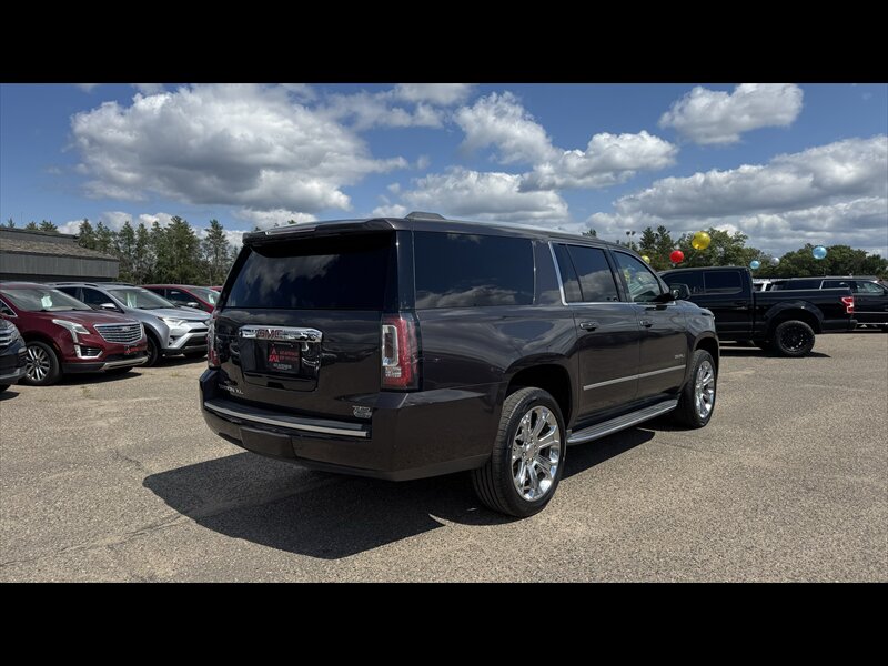 2017 GMC Yukon XL Denali - Photo 5 - Brainerd, MN 56401
