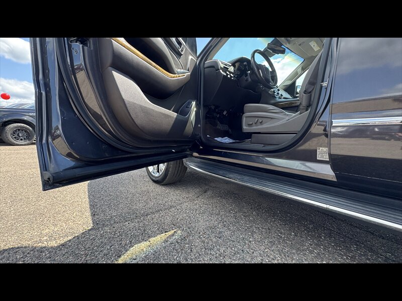 2017 GMC Yukon XL Denali - Photo 9 - Brainerd, MN 56401