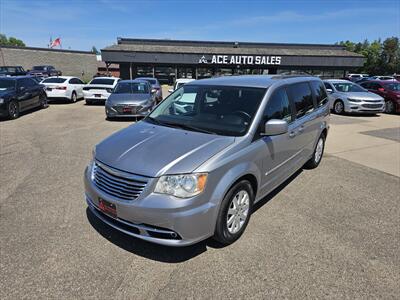 2014 Chrysler Town & Country Touring Van