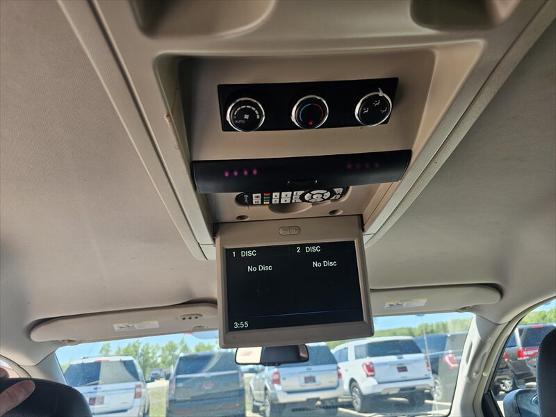 2014 Chrysler Town & Country Touring - Photo 14 - Brainerd, MN 56401