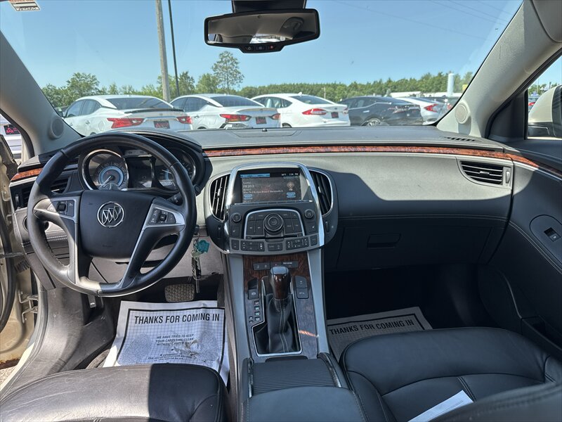 2012 Buick Lacrosse Premium 1 - Photo 11 - Brainerd, MN 56401