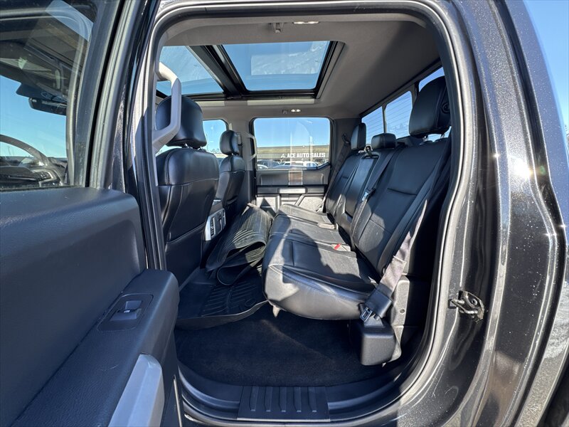 2015 Ford F-150 Lariat - Photo 19 - Brainerd, MN 56401