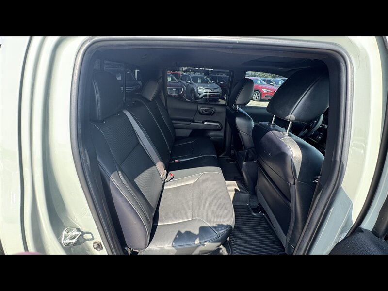 2022 Toyota Tacoma TRD Off-Road - Photo 13 - Brainerd, MN 56401