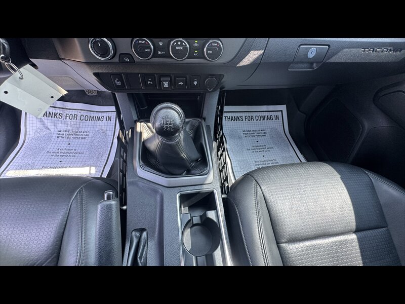 2022 Toyota Tacoma TRD Off-Road - Photo 20 - Brainerd, MN 56401