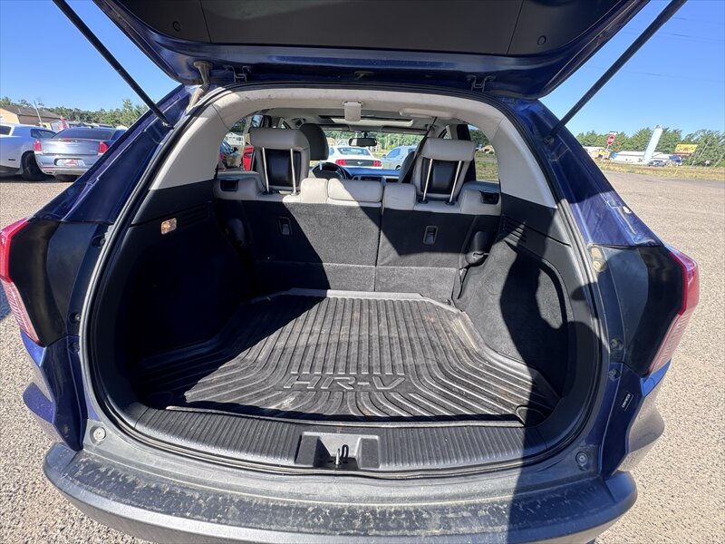 2017 Honda HR-V EX-L w/Navi - Photo 9 - Brainerd, MN 56401