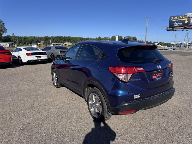 2017 Honda HR-V EX-L w/Navi - Photo 4 - Brainerd, MN 56401