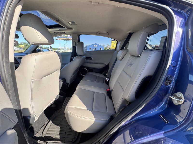 2017 Honda HR-V EX-L w/Navi - Photo 10 - Brainerd, MN 56401