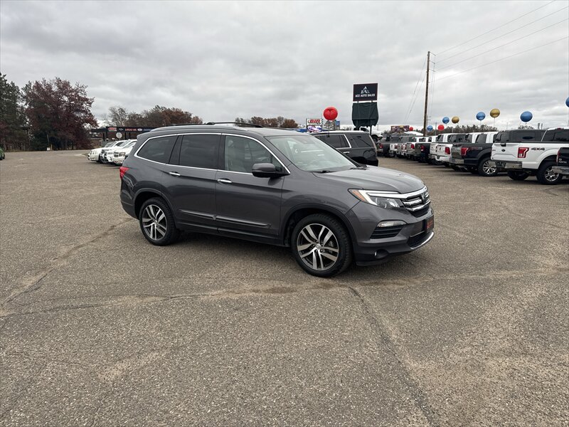 2018 Honda Pilot Elite - Photo 2 - Brainerd, MN 56401