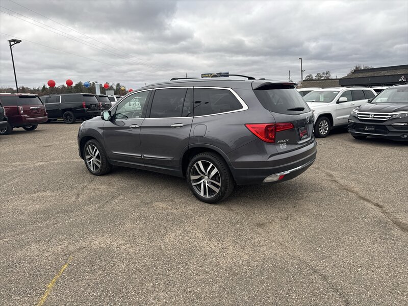 2018 Honda Pilot Elite - Photo 4 - Brainerd, MN 56401