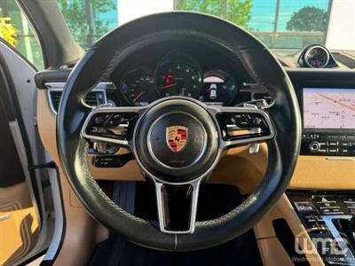 2017 Porsche Macan   - Photo 11 - Westminster, CA 92683