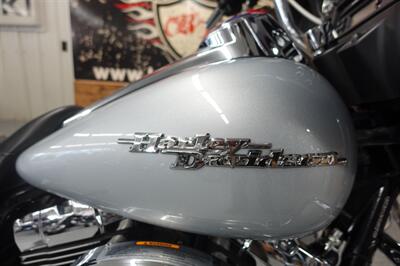 2010 Harley-Davidson Street Glide   - Photo 32 - Kingman, KS 67068
