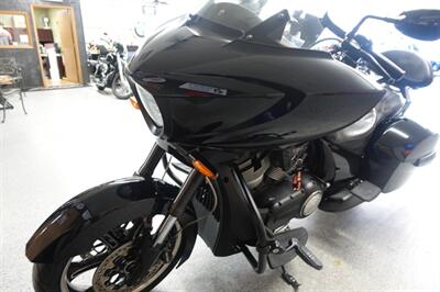 2014 Victory Cross Country 8-Ball - Photo 15 - Kingman, KS 67068