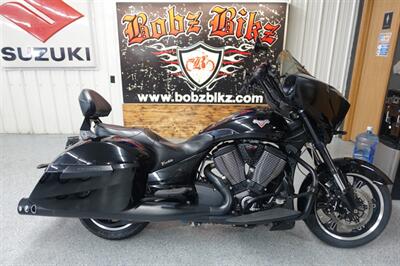 2014 Victory Cross Country 8-Ball - Photo 1 - Kingman, KS 67068