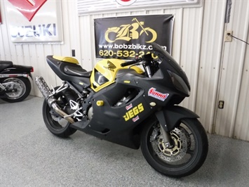 2002 Honda CBR 600 F4i   - Photo 2 - Kingman, KS 67068