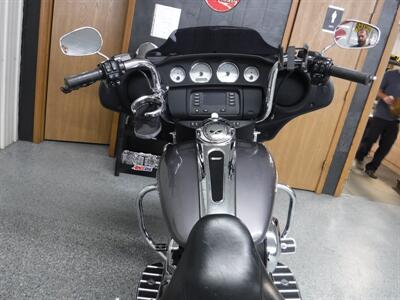 2014 Harley-Davidson Street Glide   - Photo 18 - Kingman, KS 67068