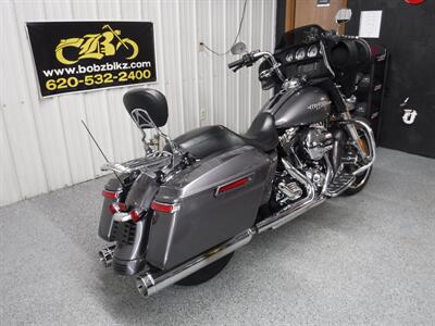 2014 Harley-Davidson Street Glide   - Photo 12 - Kingman, KS 67068