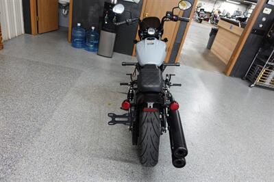 2024 Indian Scout Rogue Sixty   - Photo 7 - Kingman, KS 67068