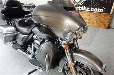 2017 Harley-Davidson Ultra Classic   - Photo 11 - Kingman, KS 67068