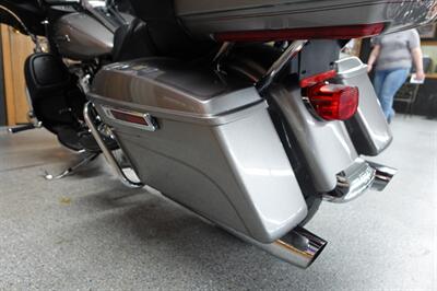 2017 Harley-Davidson Ultra Classic   - Photo 18 - Kingman, KS 67068
