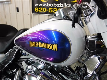 2010 Harley-Davidson Street Glide   - Photo 9 - Kingman, KS 67068