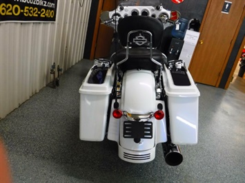 2010 Harley-Davidson Street Glide   - Photo 15 - Kingman, KS 67068