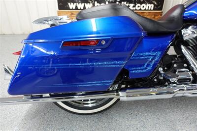 2019 Harley-Davidson Road Glide - Photo 10 - Kingman, KS 67068