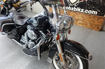 2010 Harley-Davidson Road King Classic   - Photo 11 - Kingman, KS 67068