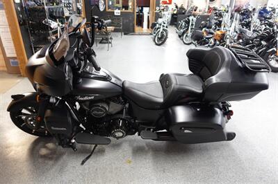 2022 Indian Roadmaster Dark Horse Black Smoke   - Photo 5 - Kingman, KS 67068