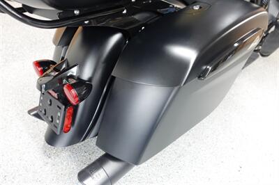 2022 Indian Roadmaster Dark Horse Black Smoke   - Photo 25 - Kingman, KS 67068