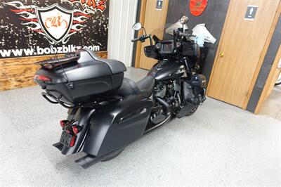 2022 Indian Roadmaster Dark Horse Black Smoke   - Photo 8 - Kingman, KS 67068