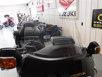 2001 Honda Gold Wing 1800   - Photo 6 - Kingman, KS 67068