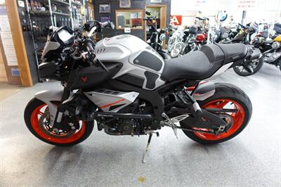 2020 Yamaha MT-10   - Photo 5 - Kingman, KS 67068