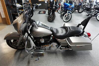 2009 Harley-Davidson Street Glide   - Photo 5 - Kingman, KS 67068