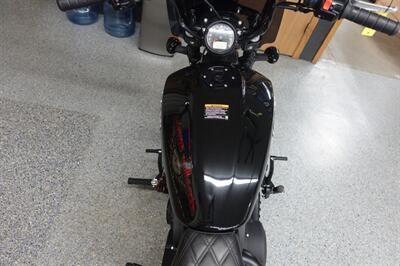 2024 Indian Scout Rogue Sixty ABS   - Photo 31 - Kingman, KS 67068