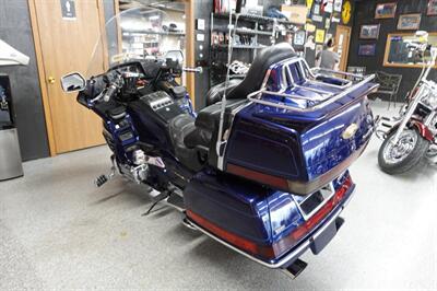 2000 Honda Gold Wing 1500 SE   - Photo 7 - Kingman, KS 67068