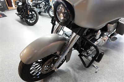 2009 Harley-Davidson Street Glide - Photo 14 - Kingman, KS 67068