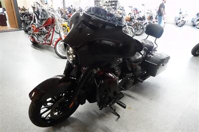 2019 Harley-Davidson Street Glide CVO - Photo 4 - Kingman, KS 67068