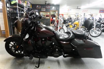 2019 Harley-Davidson Street Glide CVO - Photo 5 - Kingman, KS 67068