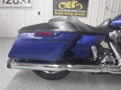 2017 Harley-Davidson Road Glide Custom   - Photo 13 - Kingman, KS 67068