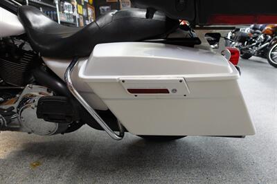 2008 Harley-Davidson Street Glide   - Photo 18 - Kingman, KS 67068